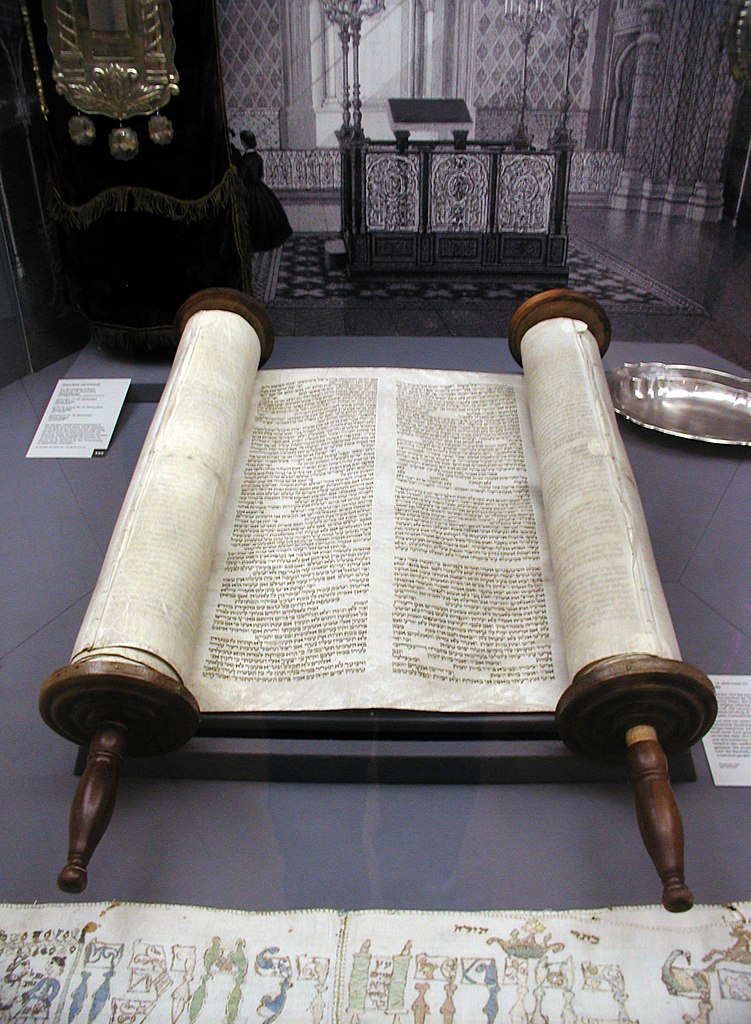 Torah scroll.jpg