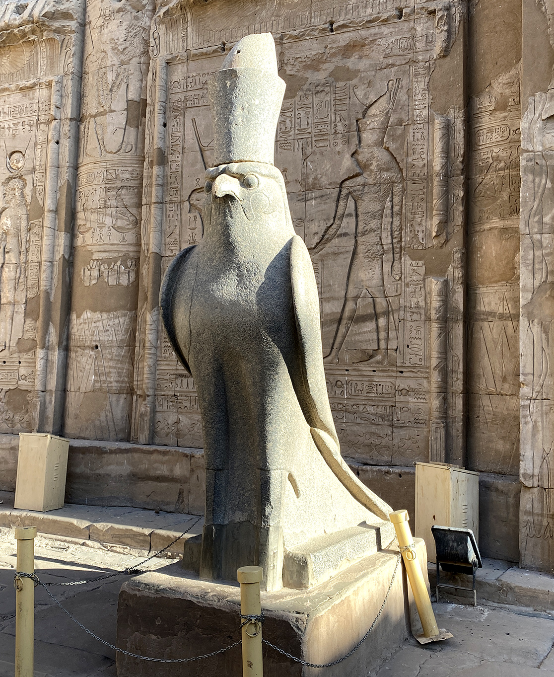 Horus Falcon Edfu.jpg